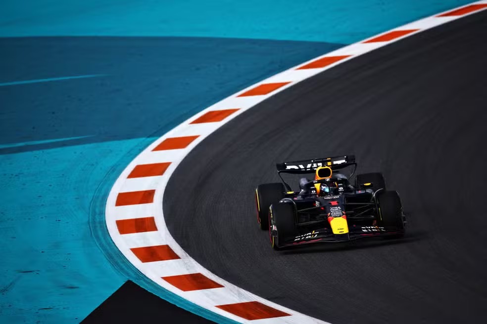 GP de Miami da F1: Verstappen é pole da corrida sprint
