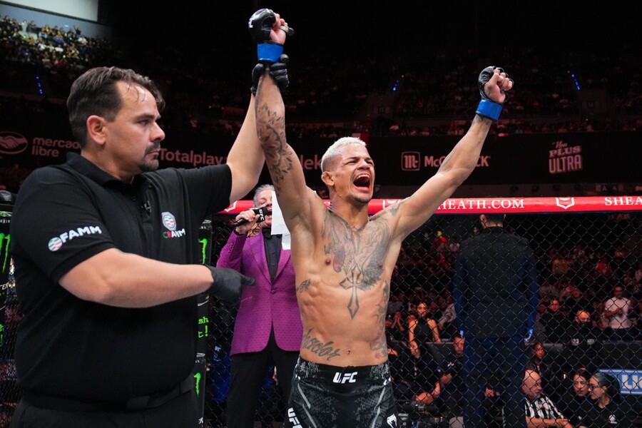 Alagoano Lipe Detona venceu o lutador mexicano Vitor “El Magnífico”, depois de quinze minutos e três rounds intensos, durante evento do UFC